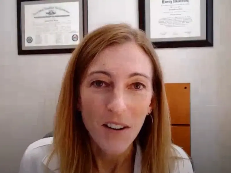 How might treatment with venetoclax plus HMAs improve quality of life and post-transplant outcomes?