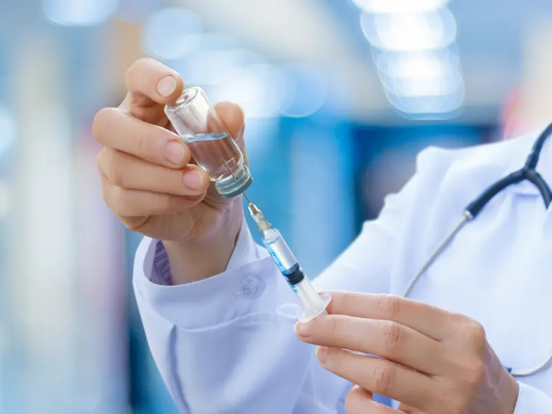 Efficacy and safety of eprenetapopt (APR-246) combined with azacitidine in patients with TP53-mutant MDS and oligoblastic AML