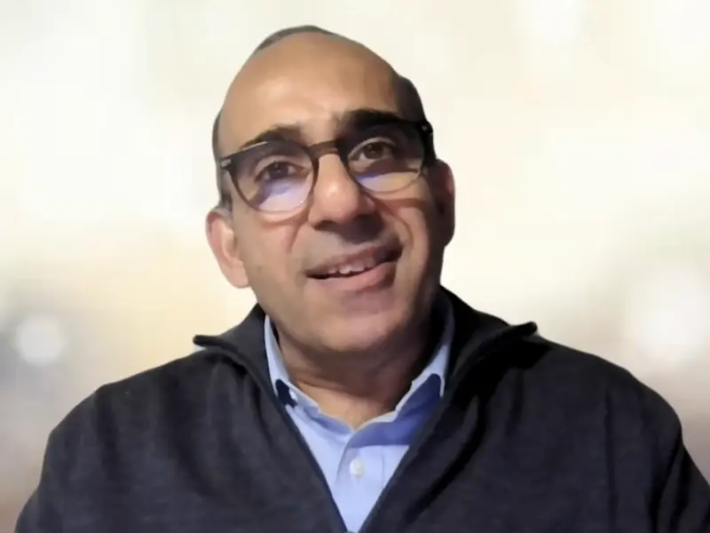 What is the impact of elranatamab on quality of life in RRMM?