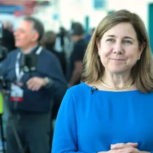 Dr Laura Michaelis